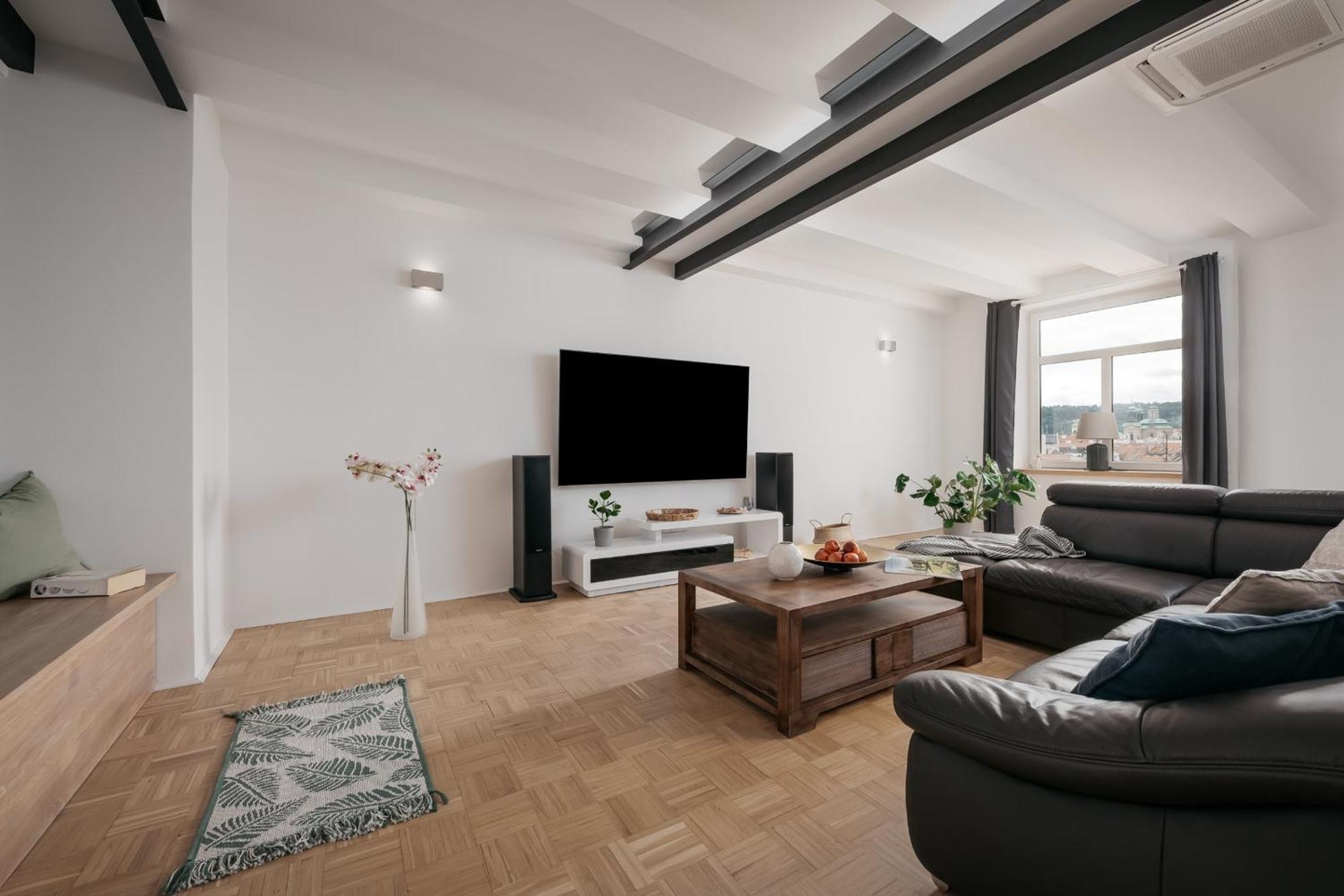 Dot 3 Bdr Apartment With Tyn Cathedral View & Ac Prag Eksteriør billede